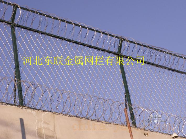 铁路防护栅栏（8001-8002）-东联
