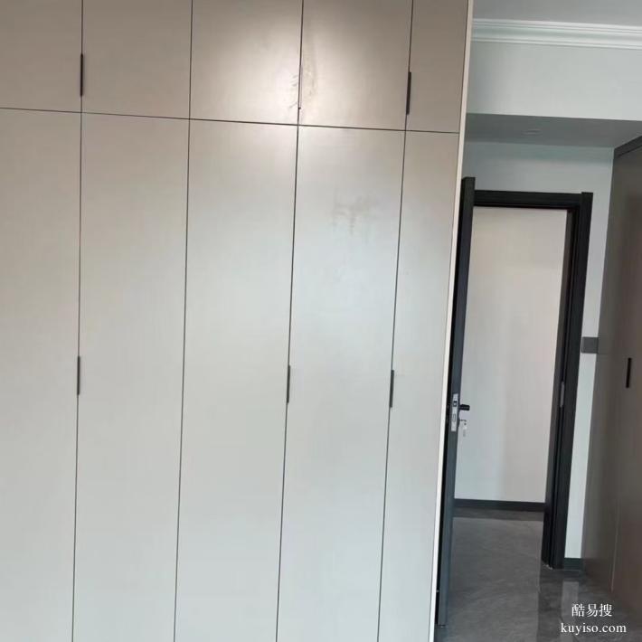 蓉城高新區(qū)專業(yè)刷乳膠漆房屋墻面翻新刮膩?zhàn)勇?lián)系本地師傅電話