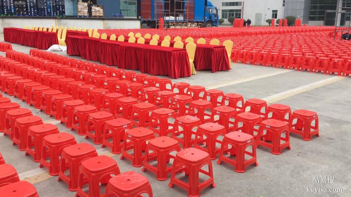 深圳塑料椅租賃，會(huì)議椅子租賃，戶外活動(dòng)塑料椅出租，上門擺放