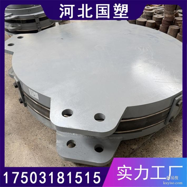 河北國(guó)塑安裝隔震支座現(xiàn)場(chǎng)（寧夏中標(biāo)項(xiàng)目）