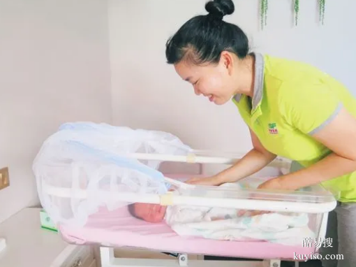 哈爾濱正規(guī)月嫂怎么選？合同規(guī)范與資質全解析