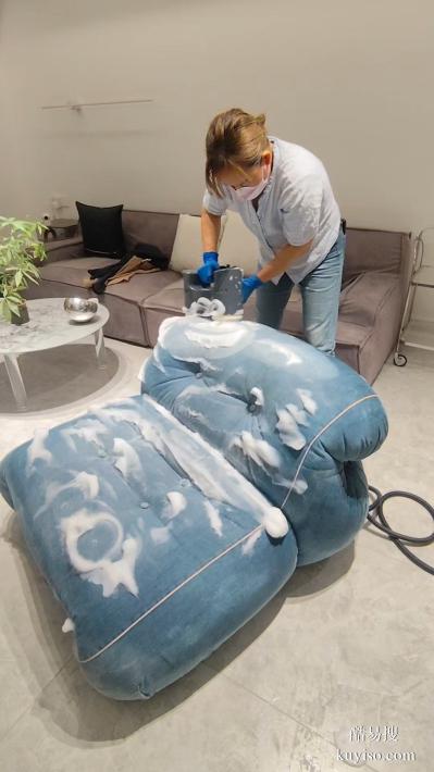 哈爾濱沙發(fā)清洗技術(shù)全解析 靠譜服務(wù)機(jī)構(gòu)怎么選
